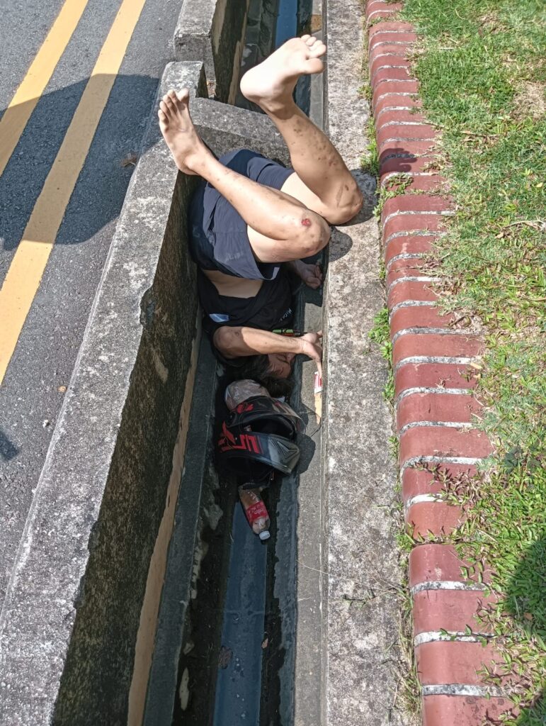 eunos-drain-accident-viral-singapore-pictures