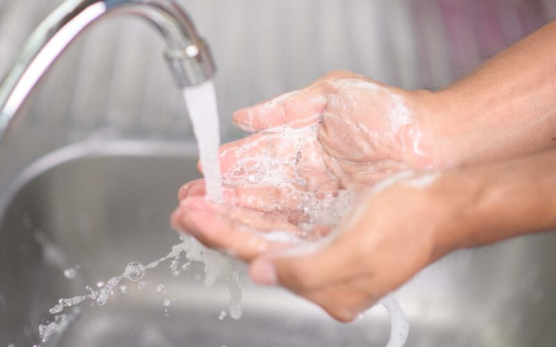 singaporean-men-dont-wash-their-hands-with-soap-after-toilet-use-survey