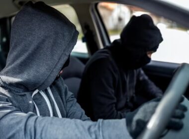 three_arrested_for_theft_of_rental_car_upper-Serangoon_carpark